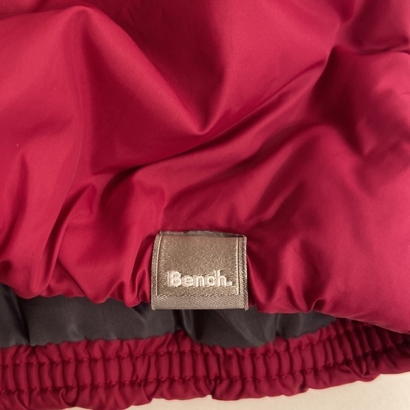 BENCH Pink Hooded Quilted Puffer Vest Size Small - Picture 5 of 9
